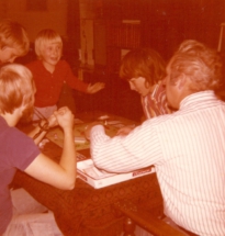 Willem en Familie bij Monopoly